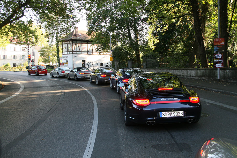 porsches at stoplight