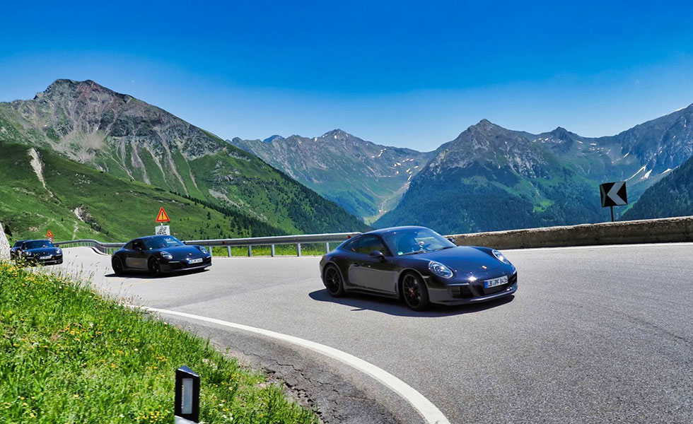 porsche driving Alpine Pass